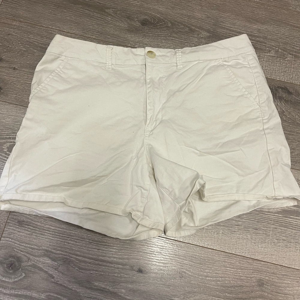 American Eagle White Denim Stretch Shorts